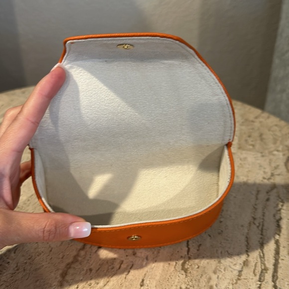 NWT Tory Burch Sunglasses case - Picture 3 of 3